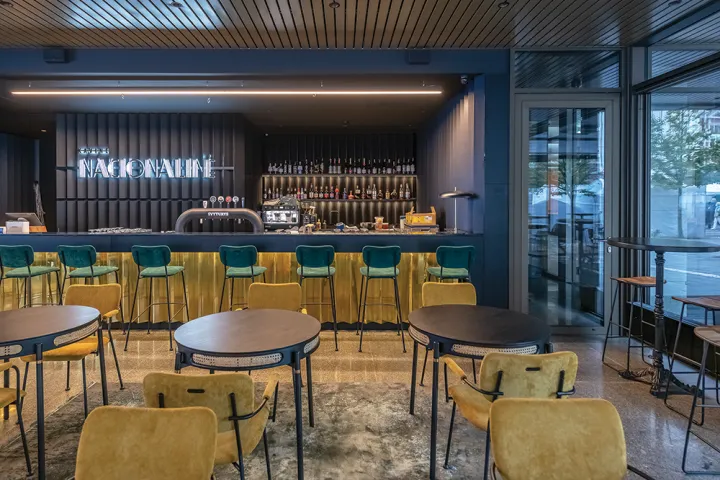 Lietuvos Nacionaliniui dramos teatrui - matiniai dažai ir autentiškas koloritas